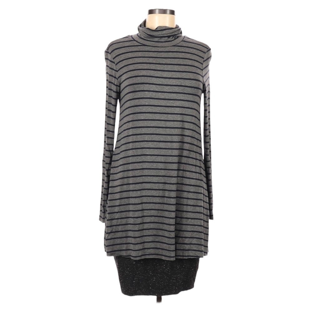 Bailey 44 Long Sleeve Dress Size M Black Gray Striped Turtleneck Fitted Skirt‎